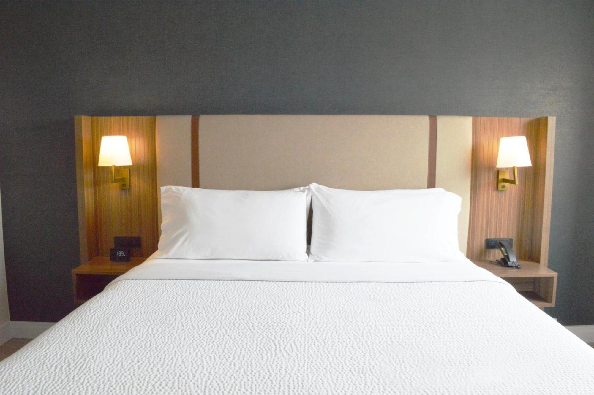 Holiday Inn & Suites Winnipeg Downtown By Ihg Esterno foto